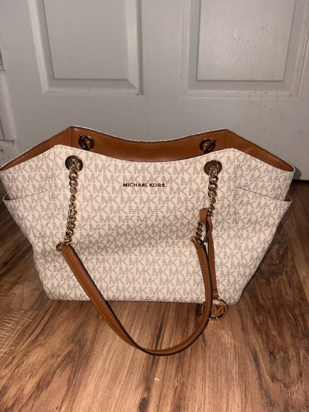 Michael Kors Jet Set Large Chain Shoulder Tote Vanilla Acorn MK Logo Bag